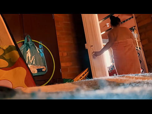 ❤️ Kawuna ya biyo ni a cikin wanka, yana ba ni lokacin da nake wanka. a mu %ha.rexporn-com.ru ❤