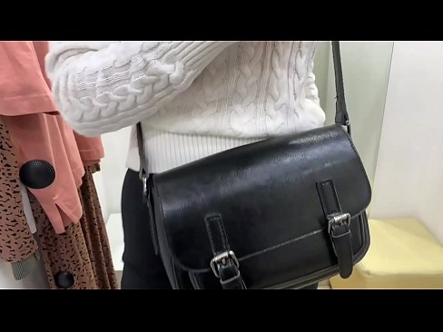 ❤️ Masturbation na jama'a na matashiyar mace FeralBerry tare da dildo a cikin dakin da ya dace a mu %ha.rexporn-com.ru ❤