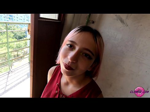 ❤️ Sha'awar ɗalibi yana tsotsar Baƙo a Waje - Cum A Fuskarsa a mu %ha.rexporn-com.ru ❤